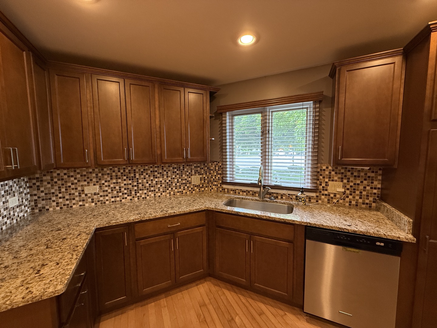 414 South Dee Road Park Ridge IL 60068