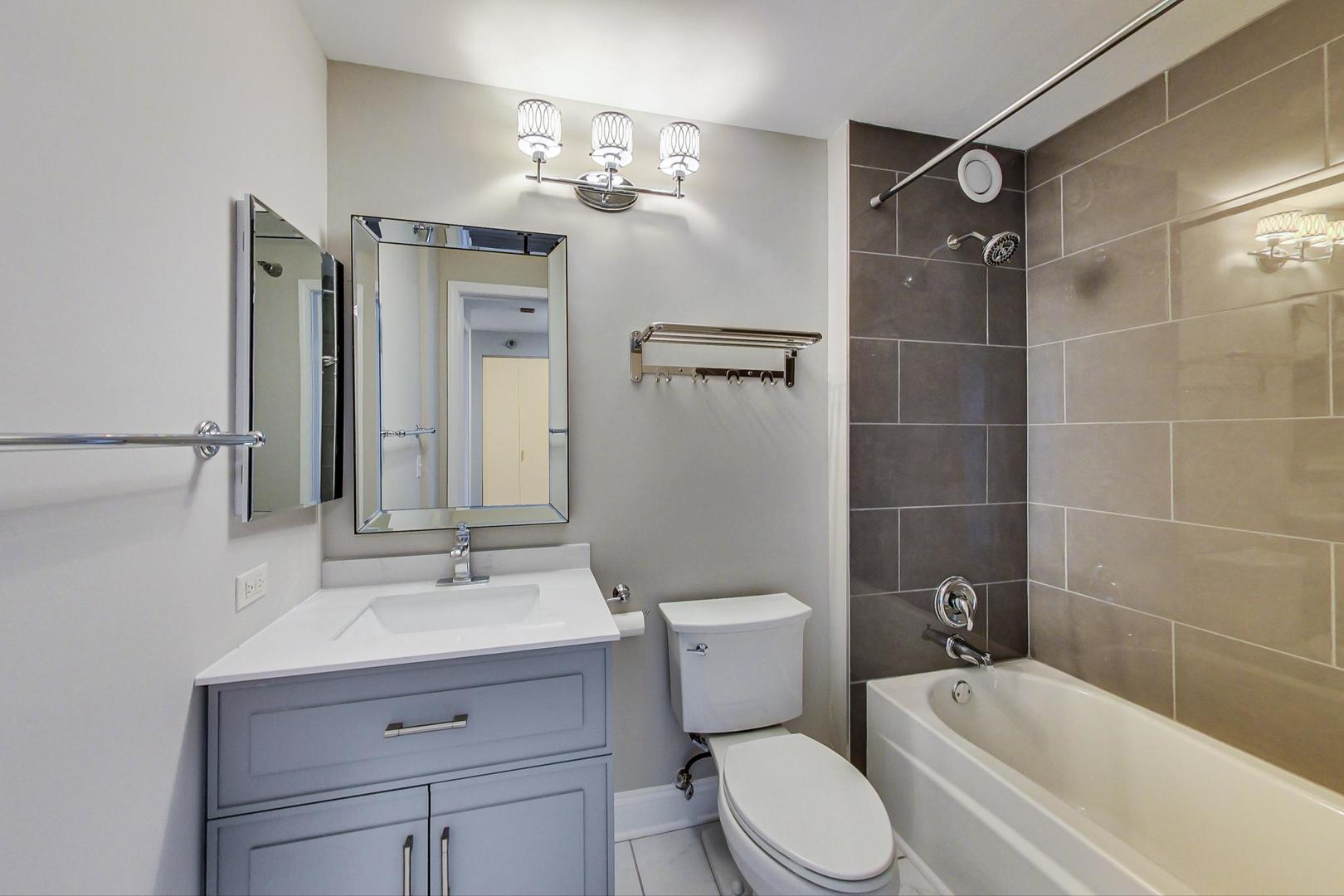 345 North La Salle Drive Chicago IL 60654