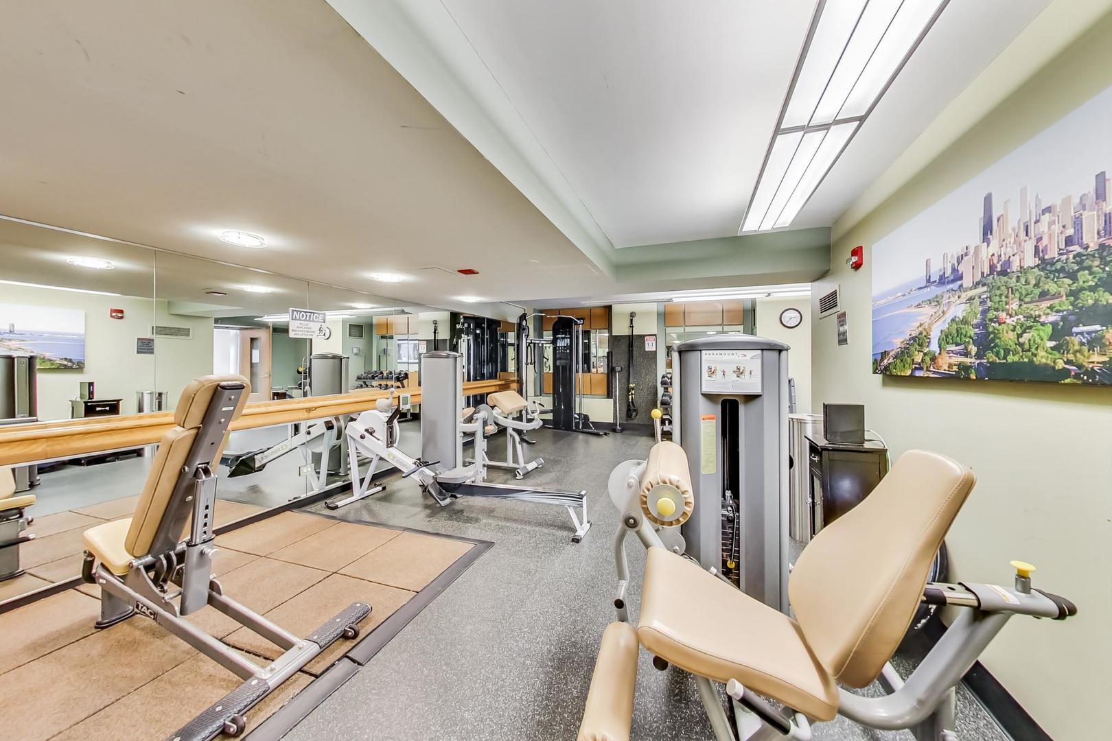 345 North La Salle Drive Chicago IL 60654