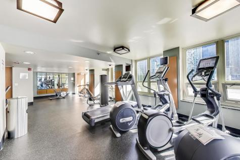 345 North La Salle Drive Chicago IL 60654