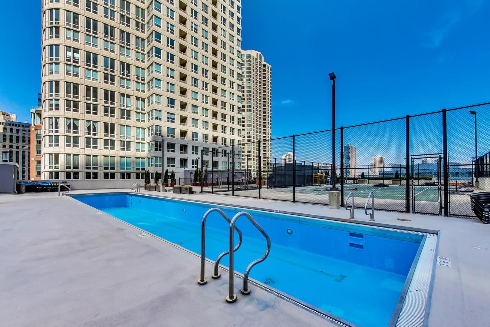 345 North La Salle Drive Chicago IL 60654