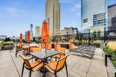 345 North La Salle Drive Chicago IL 60654