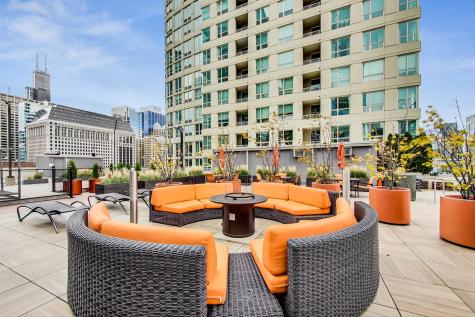 345 North La Salle Drive Chicago IL 60654
