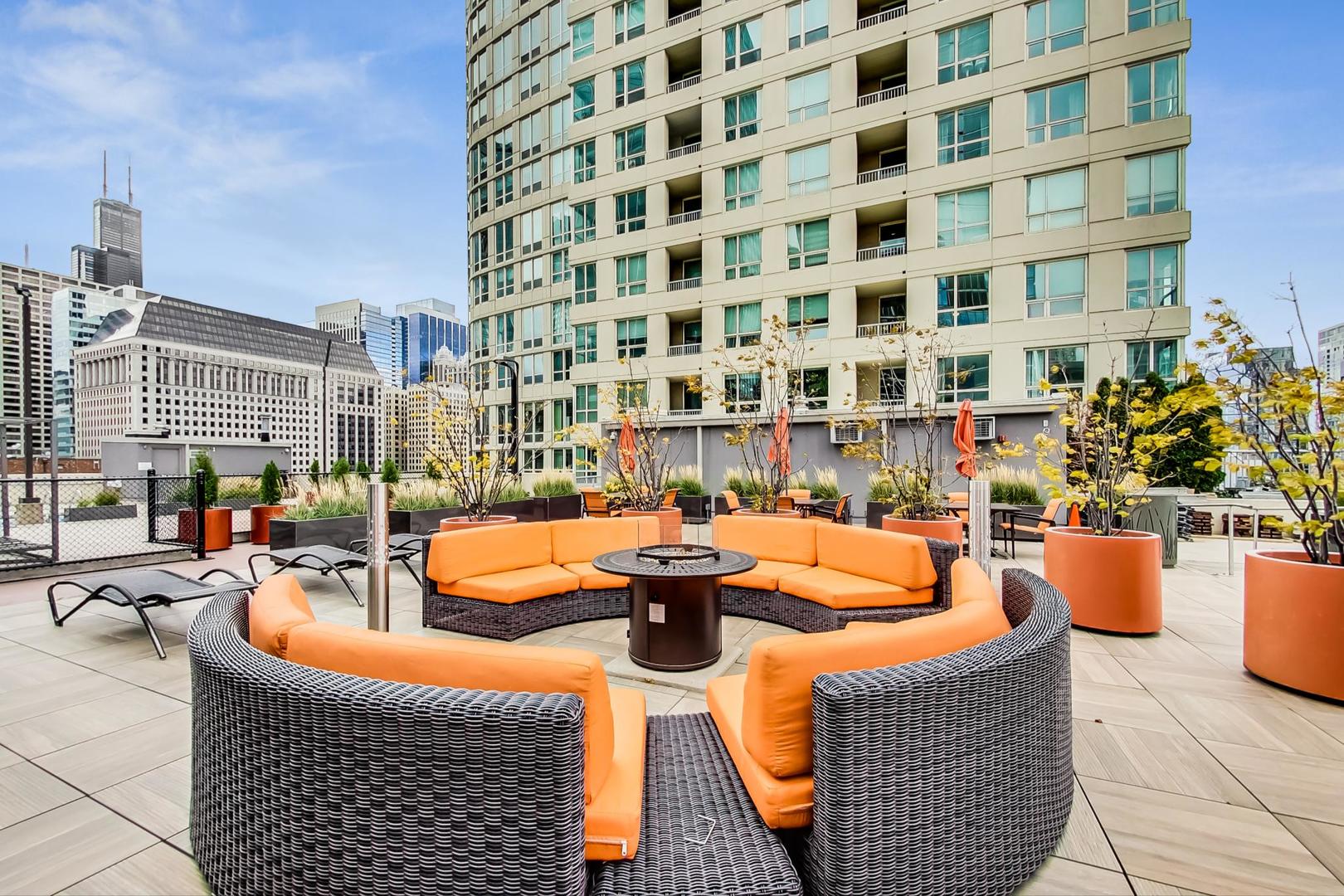 345 North La Salle Drive Chicago IL 60654