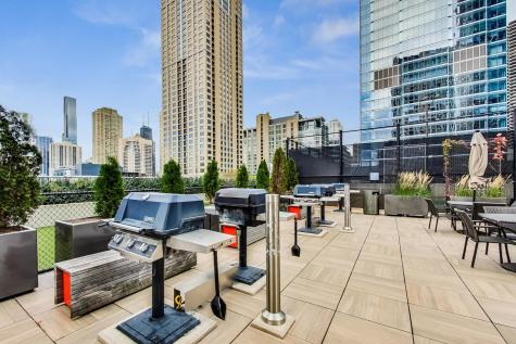 345 North La Salle Drive Chicago IL 60654