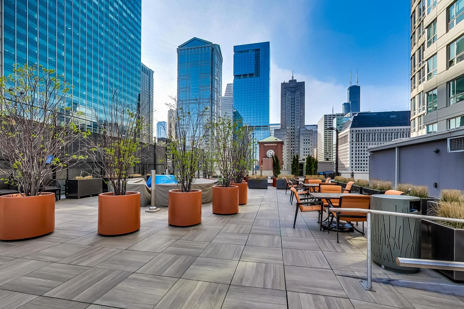 345 North La Salle Drive Chicago IL 60654