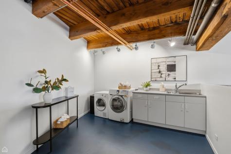 835 North Wood Street Chicago IL 60622
