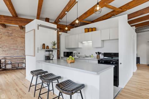 835 North Wood Street Chicago IL 60622