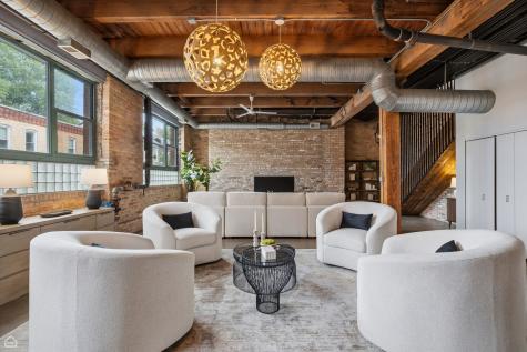 835 North Wood Street Chicago IL 60622
