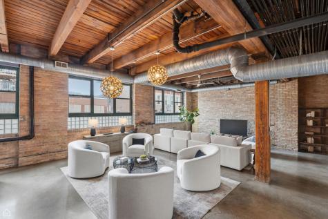835 North Wood Street Chicago IL 60622