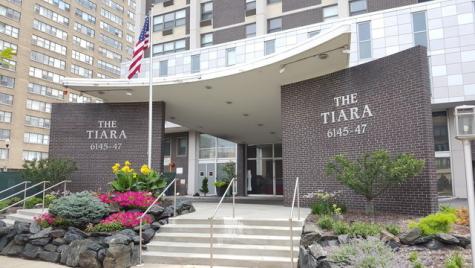 6145 North Sheridan Road Chicago IL 60660