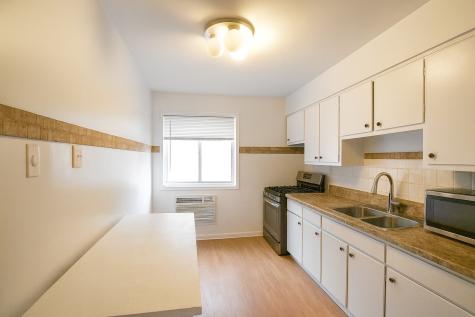 2044 West Jarvis Avenue Chicago IL 60645