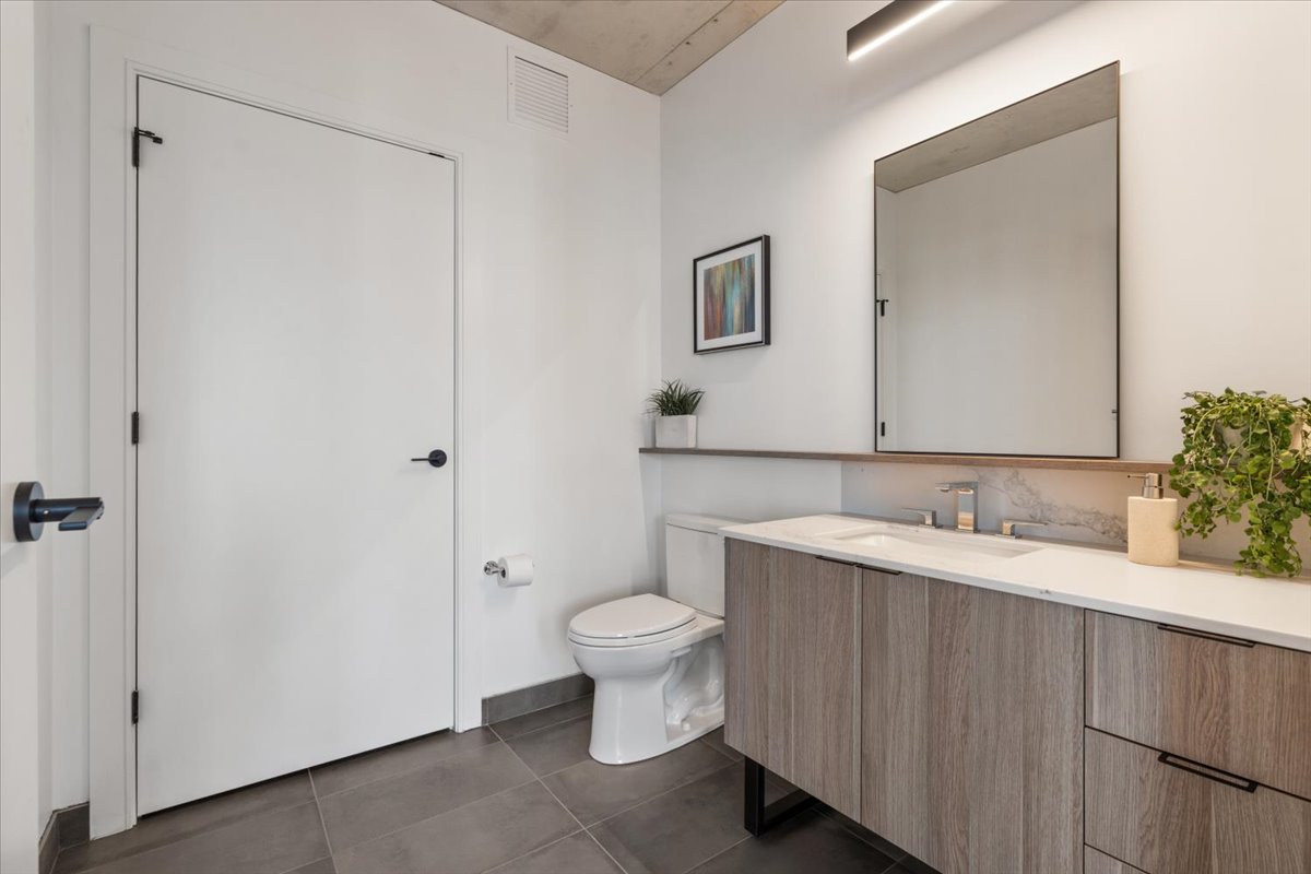 234 West Polk Street Chicago IL 60607