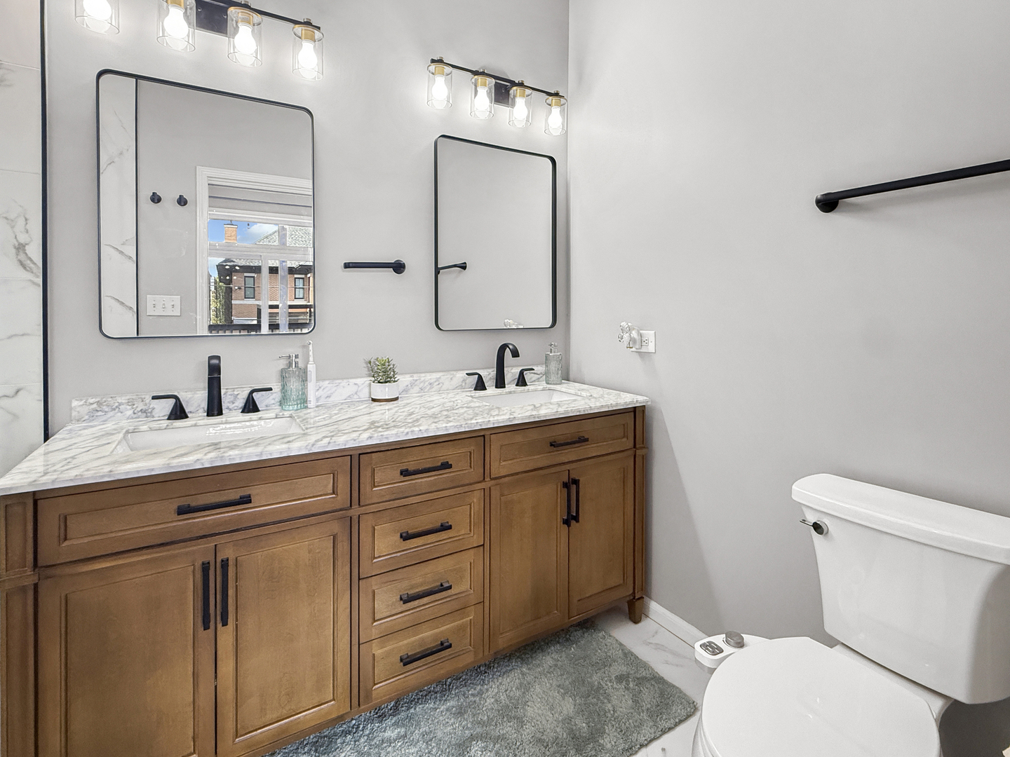 1726 West Diversey Parkway Chicago IL 60614
