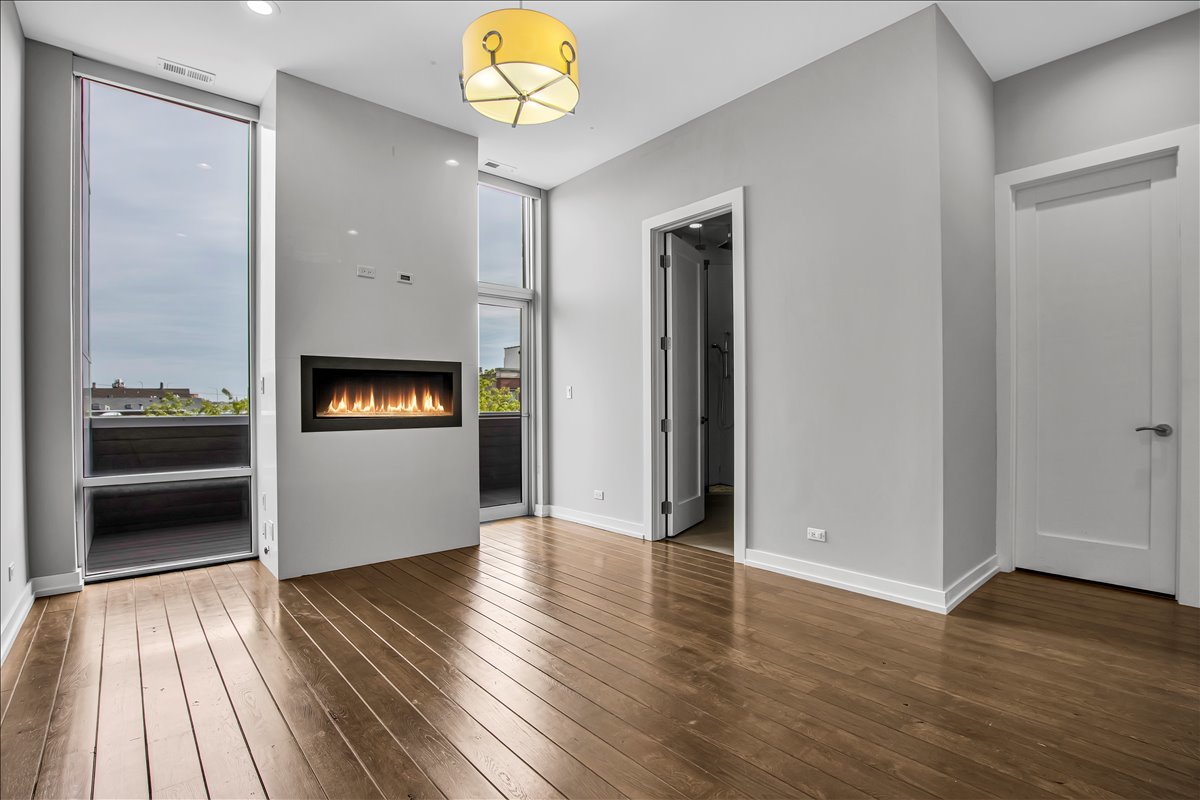 1821 West Armitage Avenue Chicago IL 60622