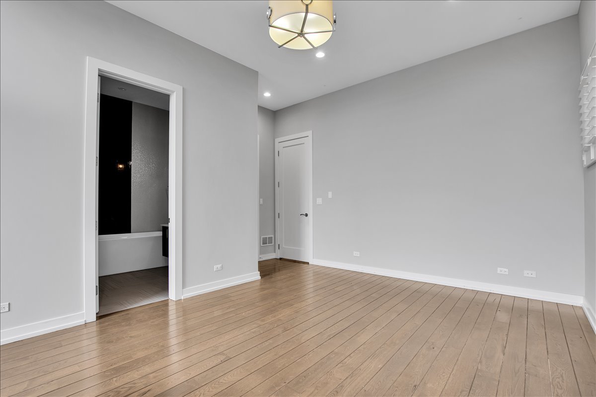1821 West Armitage Avenue Chicago IL 60622