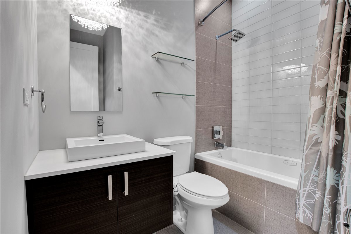 1821 West Armitage Avenue Chicago IL 60622