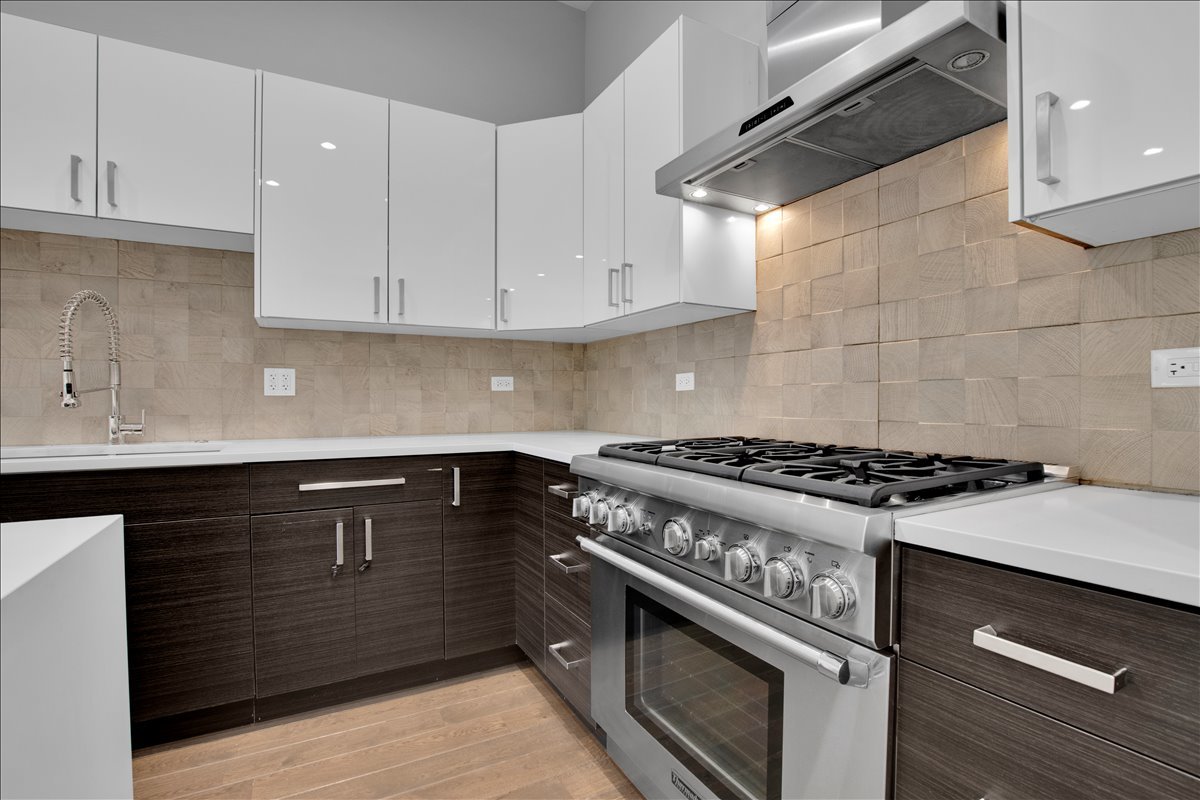 1821 West Armitage Avenue Chicago IL 60622
