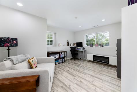 208 Prairie Court Morton Grove IL 60053