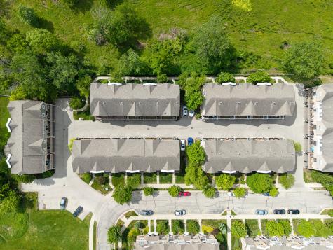 208 Prairie Court Morton Grove IL 60053