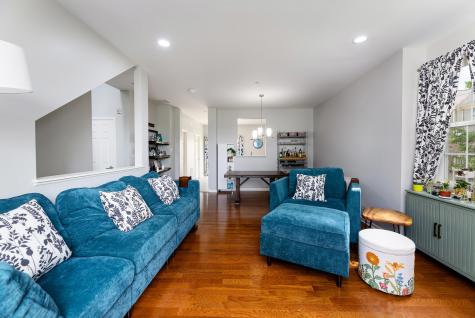 208 Prairie Court Morton Grove IL 60053