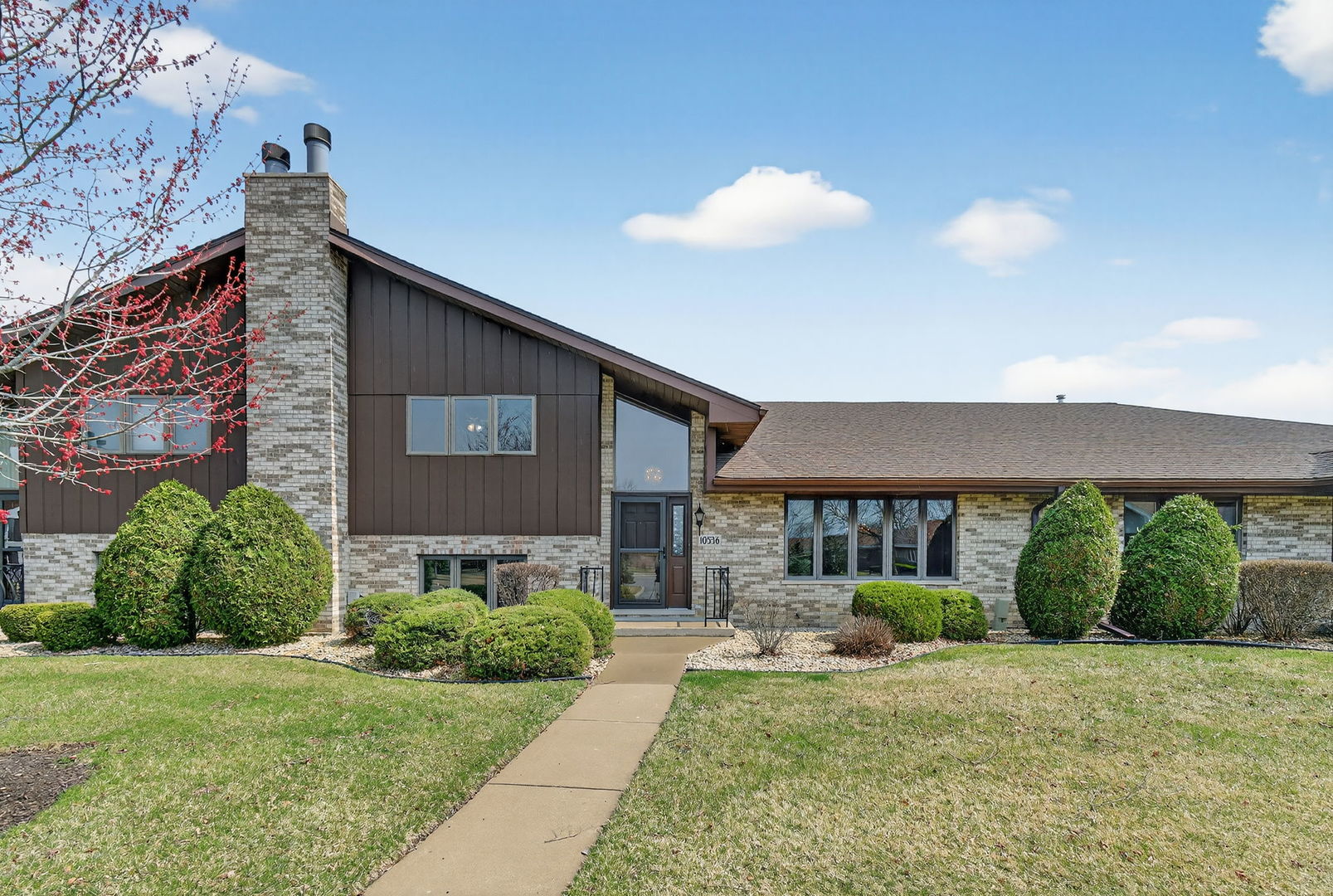 10536 Illinois Court Orland Park IL 60467
