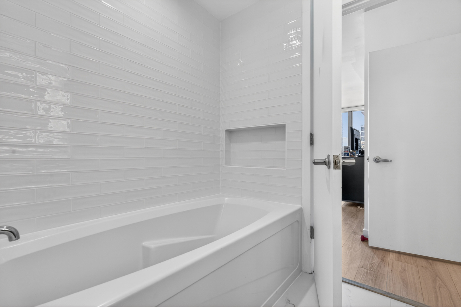200 West Grand Avenue Chicago IL 60654