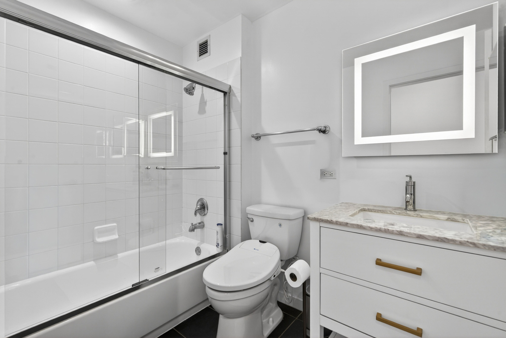 200 West Grand Avenue Chicago IL 60654