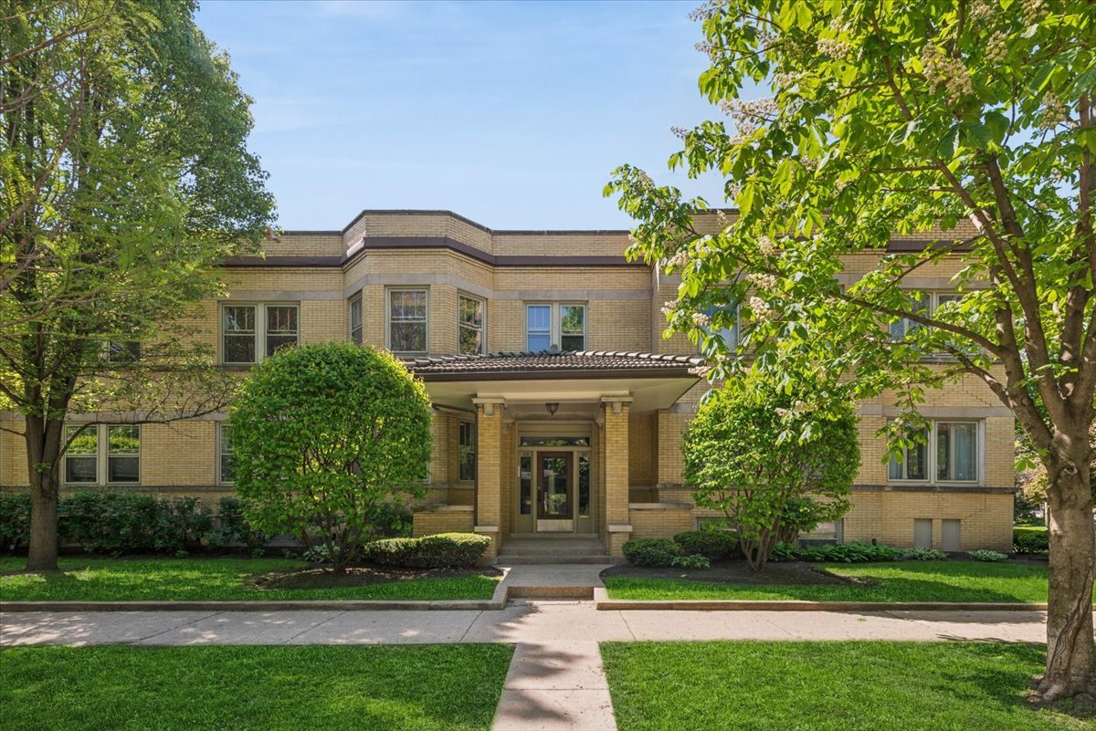 125 Pleasant Street Oak Park IL 60302