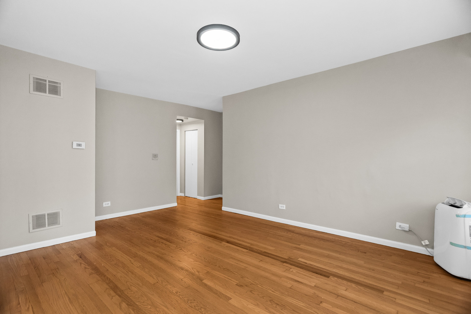 4529.5 South Drexel Boulevard Chicago IL 60653