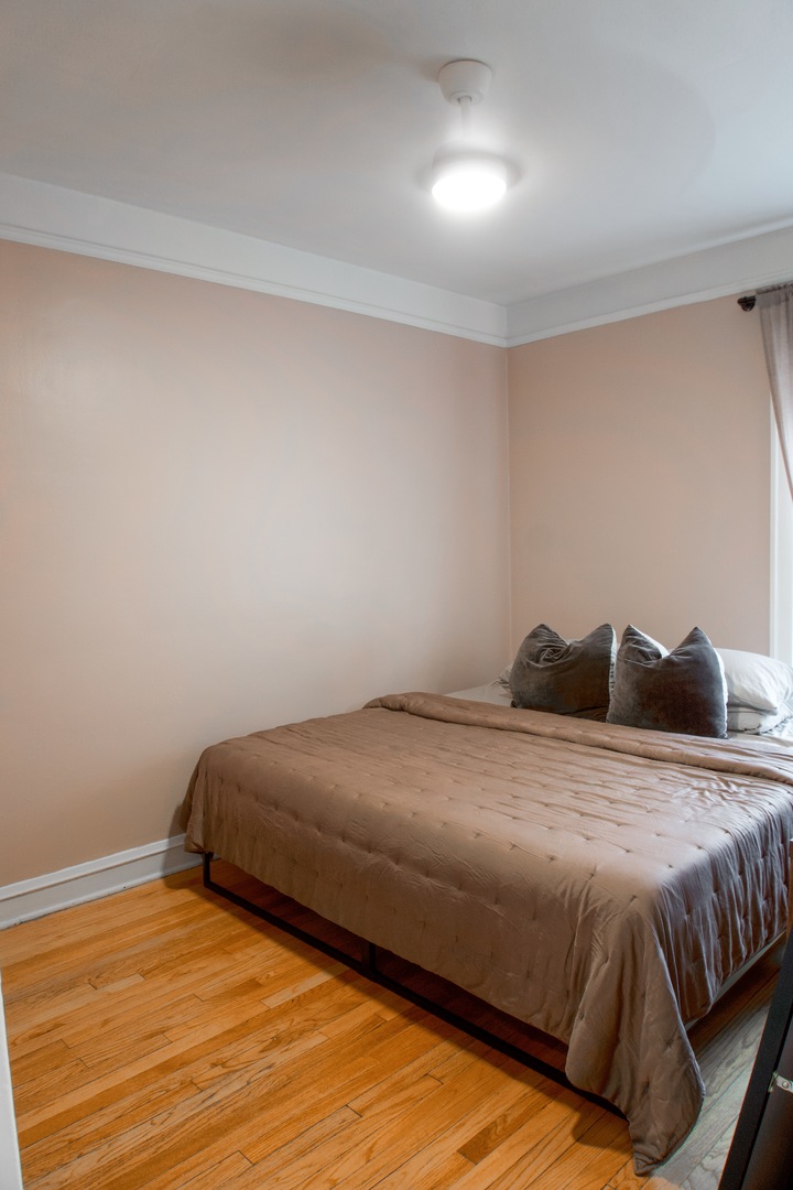6932 West Medill Avenue Chicago IL 60707