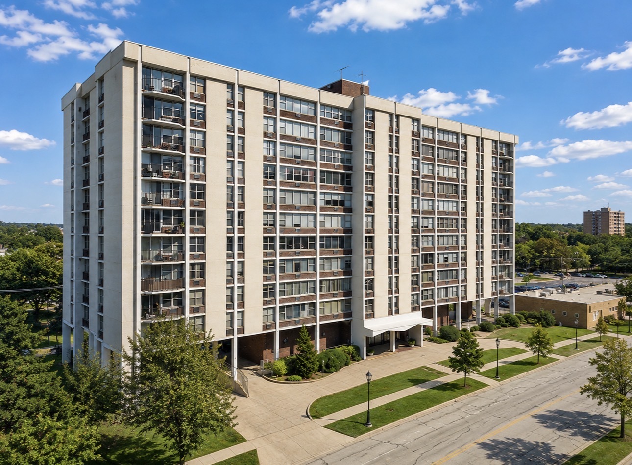 33 North Main Street Lombard IL 60148