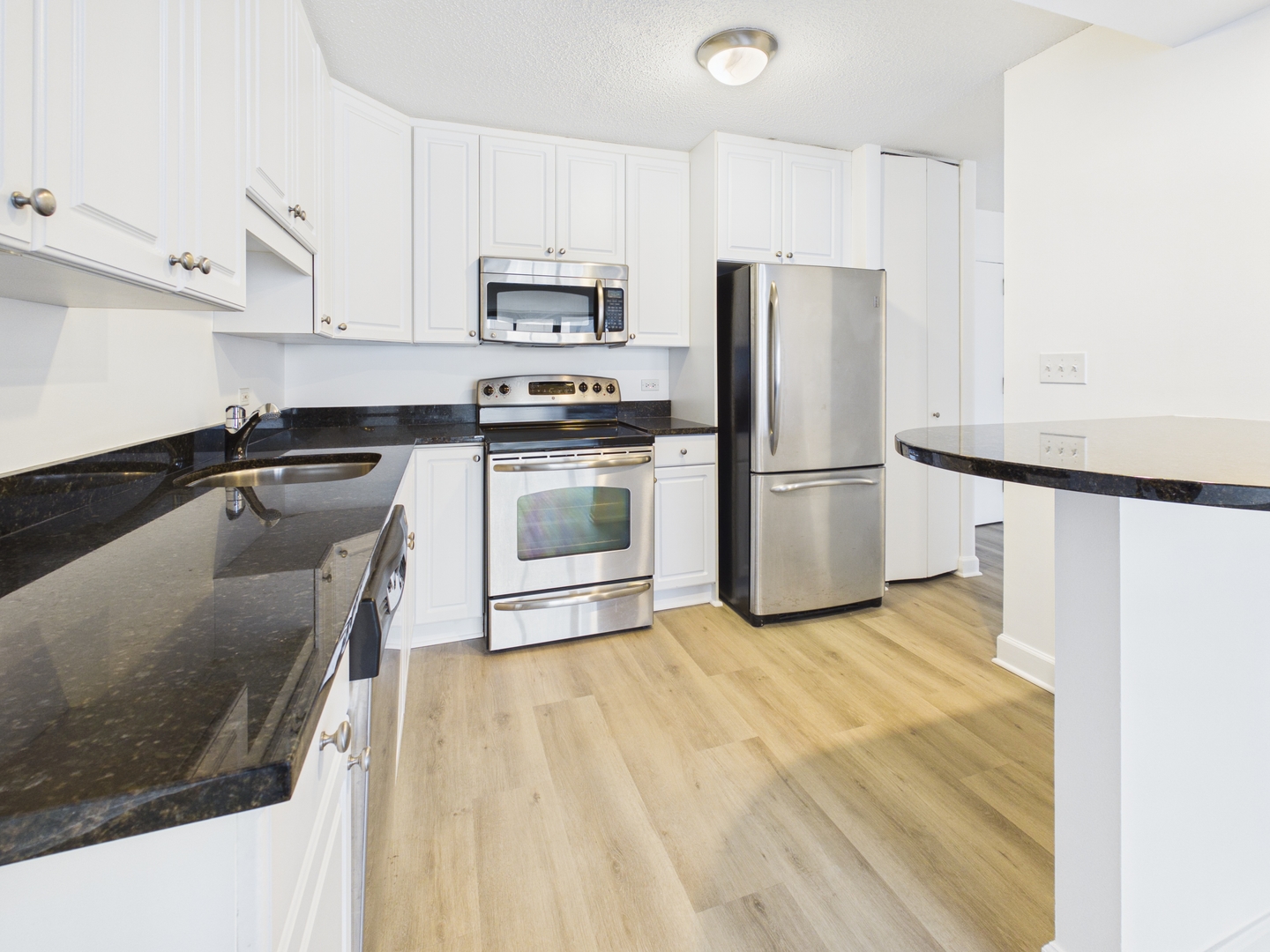 10 East Ontario Street Chicago IL 60611