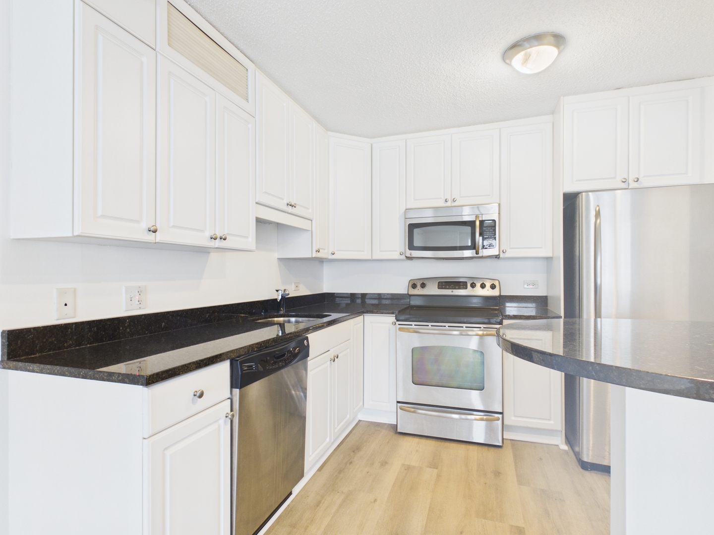 10 East Ontario Street Chicago IL 60611