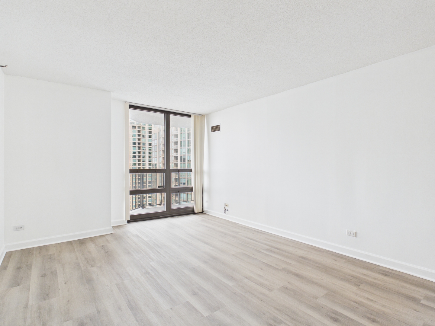 10 East Ontario Street Chicago IL 60611