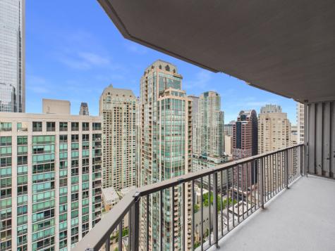 10 East Ontario Street Chicago IL 60611