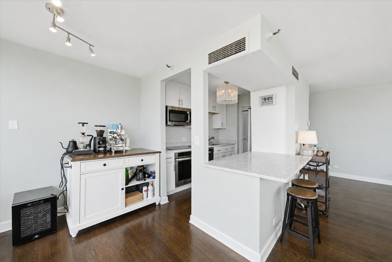 10 East Ontario Street Chicago IL 60611