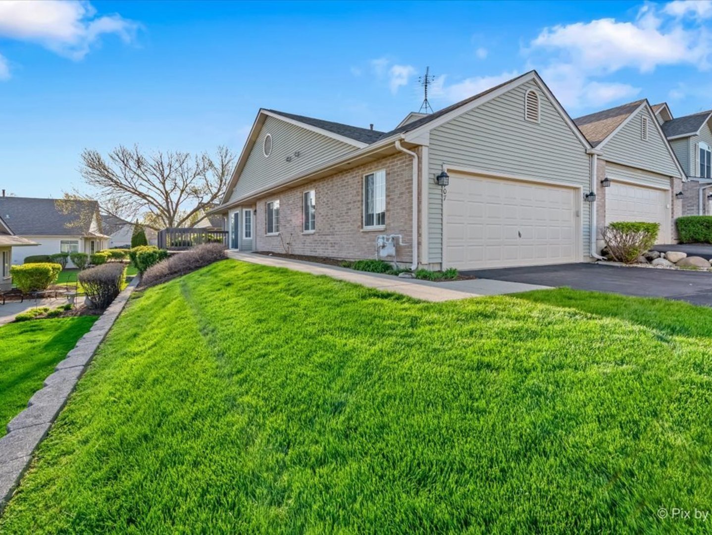 1707 Pine Street Mchenry IL 60051