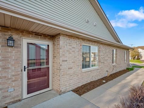 1707 Pine Street Mchenry IL 60051