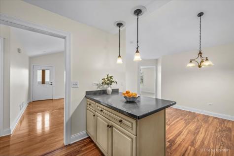 1707 Pine Street Mchenry IL 60051