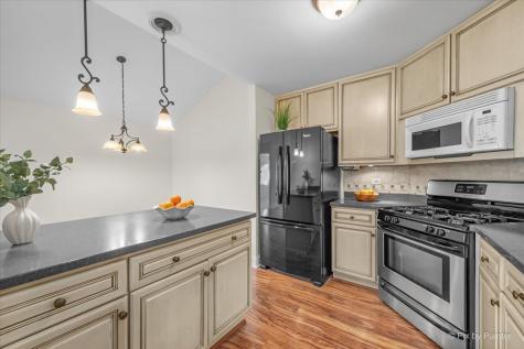 1707 Pine Street Mchenry IL 60051