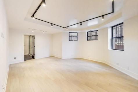 3735 South Lake Park Avenue Chicago IL 60653