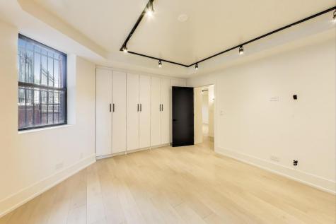 3735 South Lake Park Avenue Chicago IL 60653
