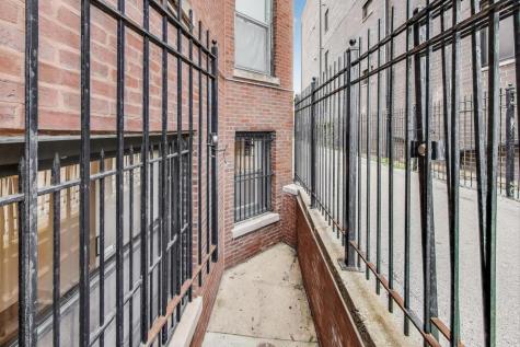 3735 South Lake Park Avenue Chicago IL 60653