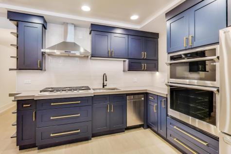 3735 South Lake Park Avenue Chicago IL 60653