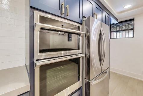 3735 South Lake Park Avenue Chicago IL 60653