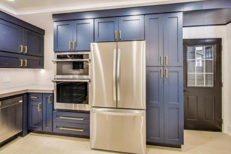 3735 South Lake Park Avenue Chicago IL 60653