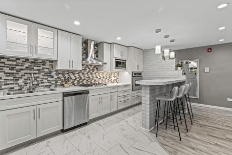 9954 South 84th Terrace Palos Hills IL 60465