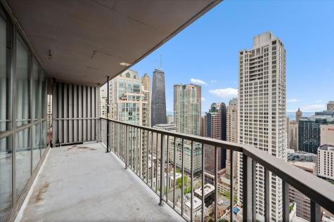 10 East Ontario Street Chicago IL 60611