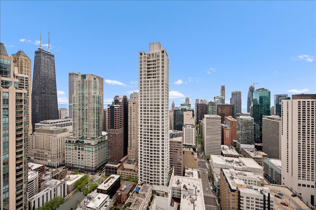 10 East Ontario Street Chicago IL 60611